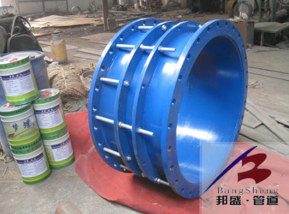  什么是套管伸縮器？